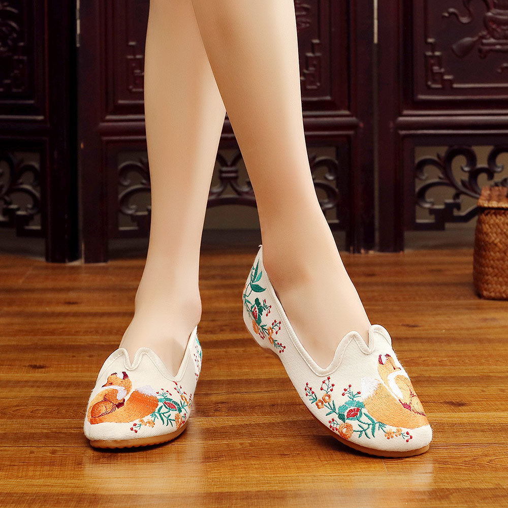 Vintage Embroidered Ballet Flats