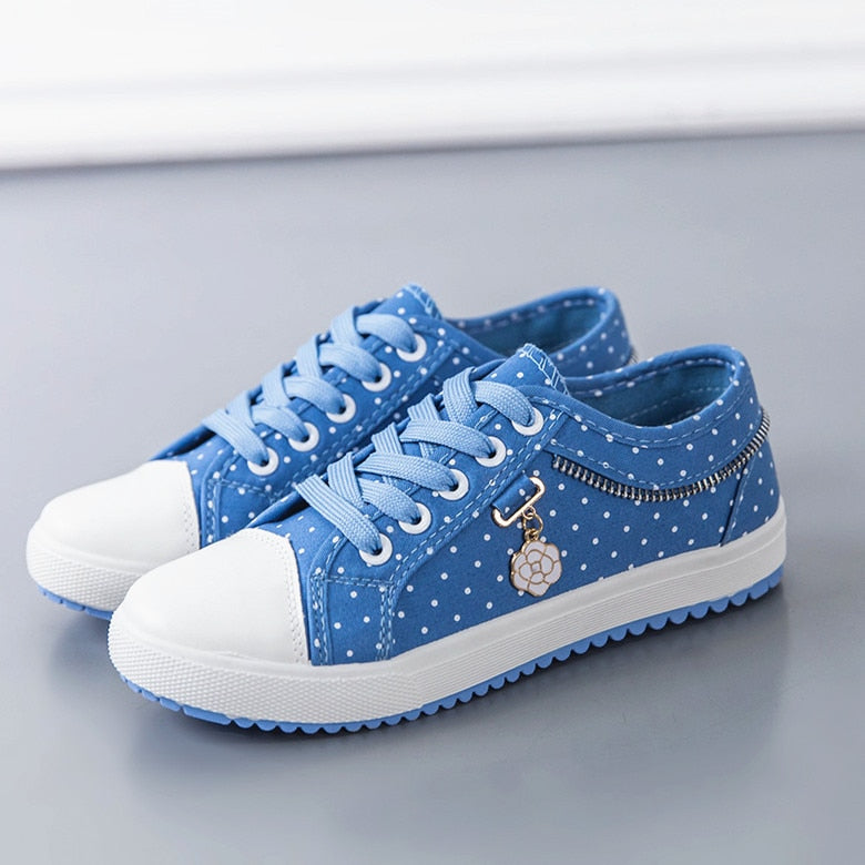 Cutout Lace Canvas Shoes