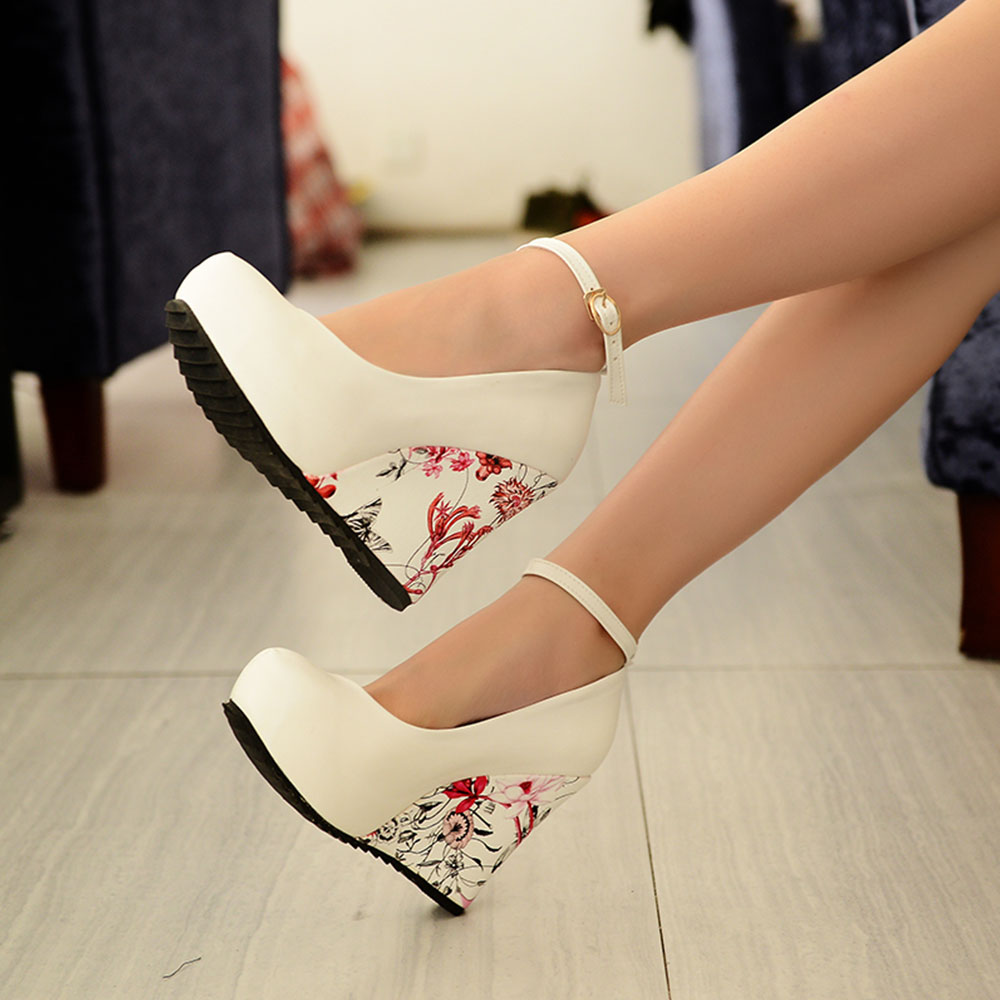 Sgesvier Flower Print Platform Ankle-Strap Wedges