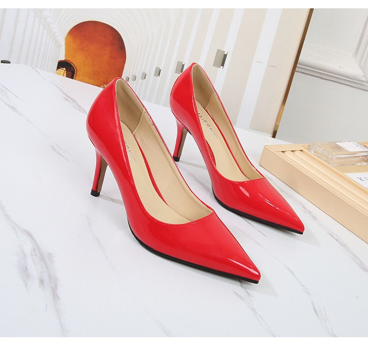 Pointed-toe Stiletto Pumps